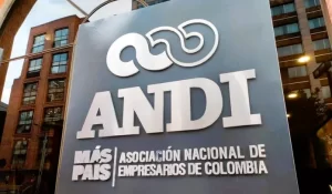 La ANDI, el gremio empresarial colombiano, contrató a un exjefe de la CIA para hacer lobby en Washington contra Gobierno de Petro