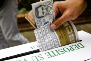 Los 6 grupos económicos del país que solo financian a los partidos de derecha y eligen congresistas para que legislen a favor de sus intereses