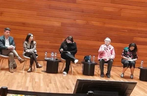 “Gobierno Petro ha significado una ruptura con el modelo neoliberal logrando un viraje hacia una economía social de mercado promoviendo la equidad”: senadora Clara López