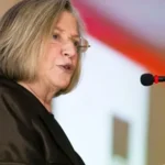 “Feminismo, antirracismo y ecologismo no son causas aisladas, sino partes de un frente común para encarar la crisis sistémica generada por el capitalismo”