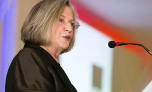 “Feminismo, antirracismo y ecologismo no son causas aisladas, sino partes de un frente común para encarar la crisis sistémica generada por el capitalismo”