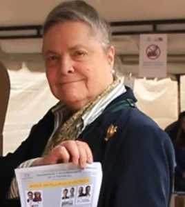 Senadora Clara López votó con un mensaje de fe y esperanza por Colombia