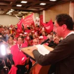 Desafiando la caduca estructura del oficialismo liberal, connotados dirigentes y militantes del liberalismo oficializaron su respaldo a la candidatura de Iván Cepeda