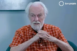 David Harvey ante el capitalismo digital: “Nos hicieron creer que más tecnología y más mercado significaban más libertad y terminó fortaleciendo a quienes ya controlaban el sistema”