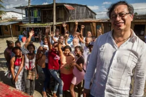 Reducción histórica de la pobreza en Colombia: la importancia de consolidar el rumbo y evitar retrocesos