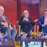 El ardid e hipocresía de ‘paladines’ de la decadente tecnocracia liberal-conservadora colombiana que pretenden ubicarse en el “centro” político mientras miran cuidadosamente hacia la ultraderecha